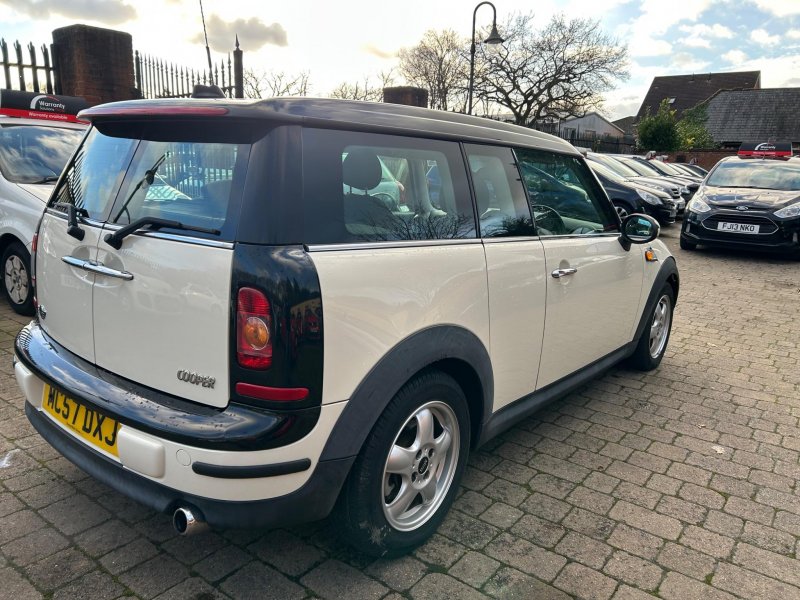 MINI CLUBMAN