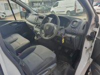 VAUXHALL VIVARO
