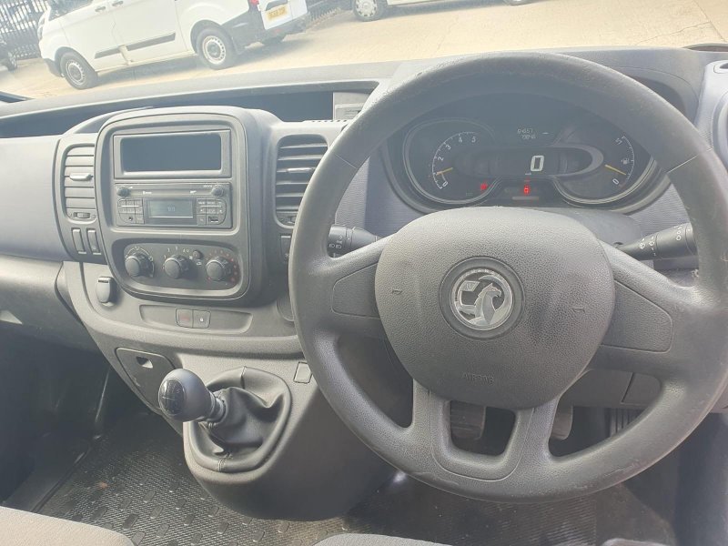 VAUXHALL VIVARO
