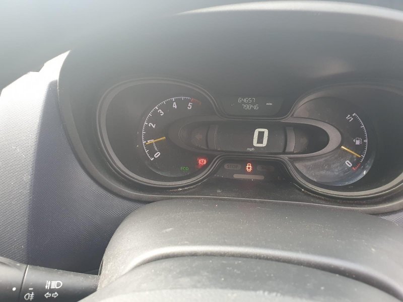 VAUXHALL VIVARO
