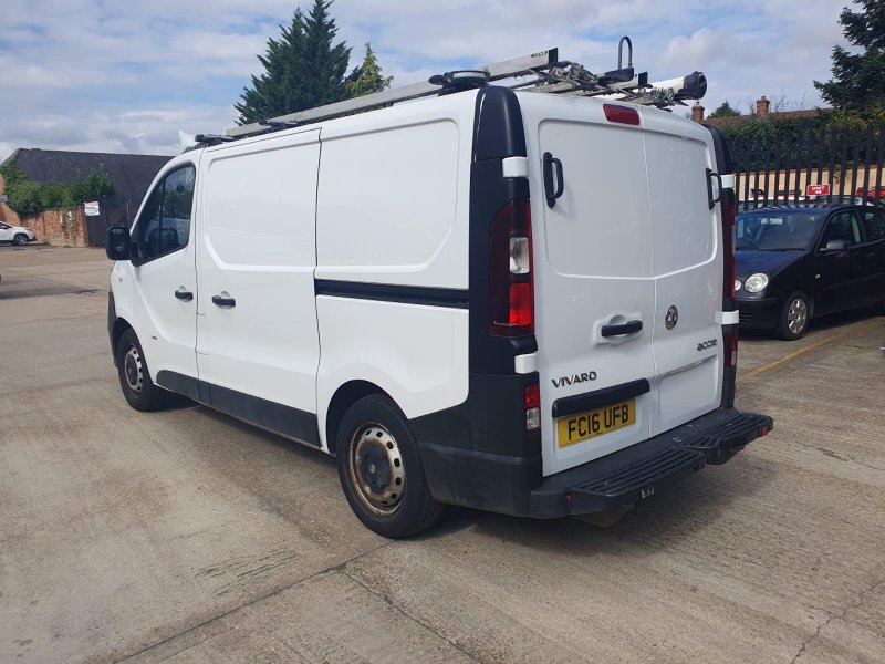 VAUXHALL VIVARO