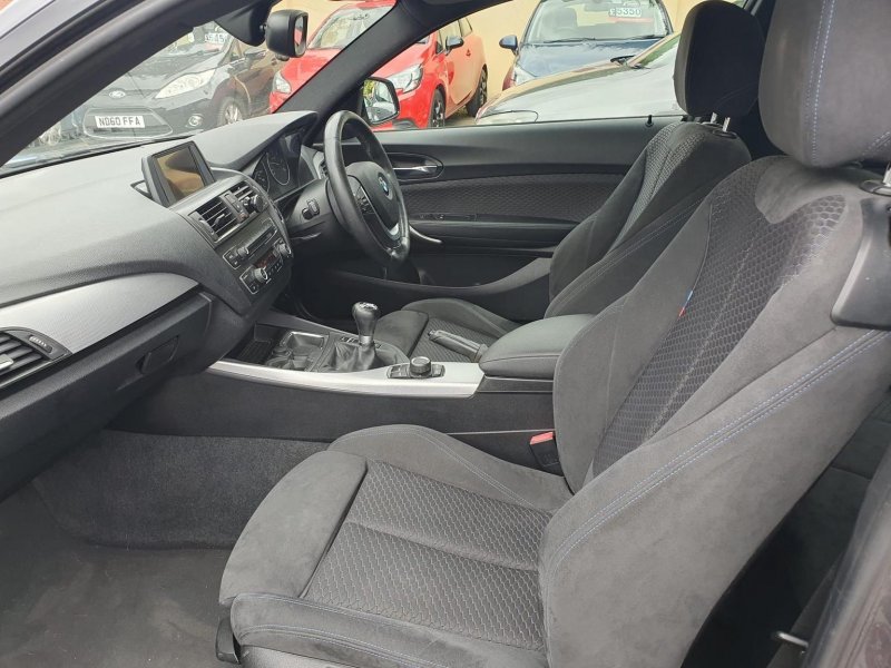 BMW 1 SERIES