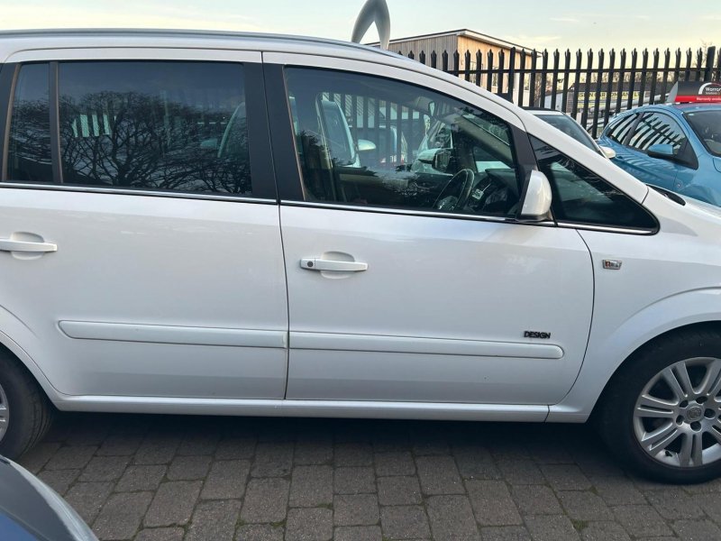 VAUXHALL ZAFIRA