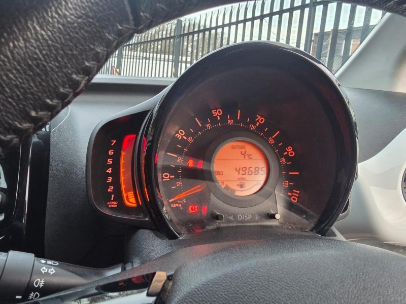 TOYOTA AYGO