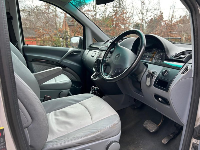 MERCEDES-BENZ VIANO