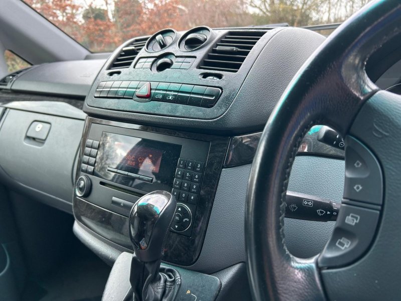 MERCEDES-BENZ VIANO