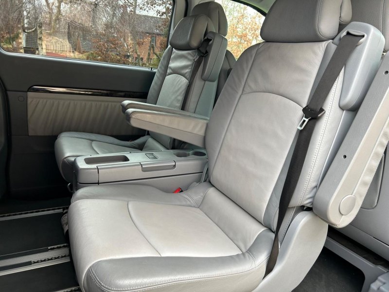 MERCEDES-BENZ VIANO