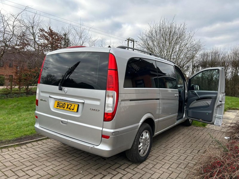 MERCEDES-BENZ VIANO