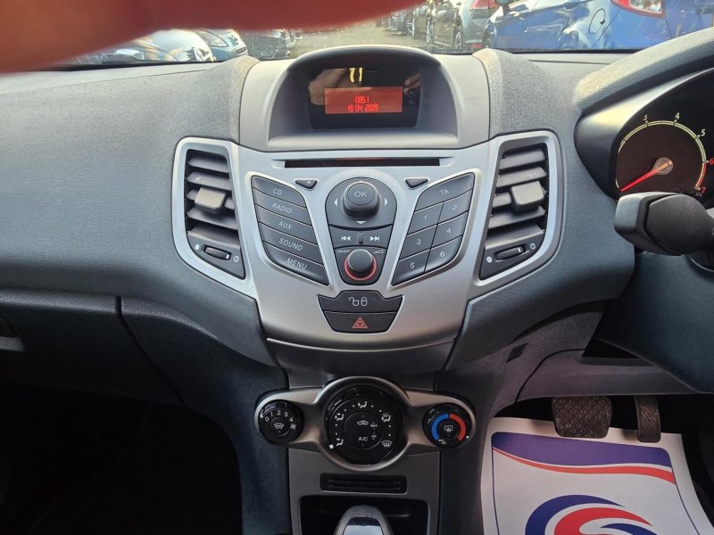 FORD FIESTA