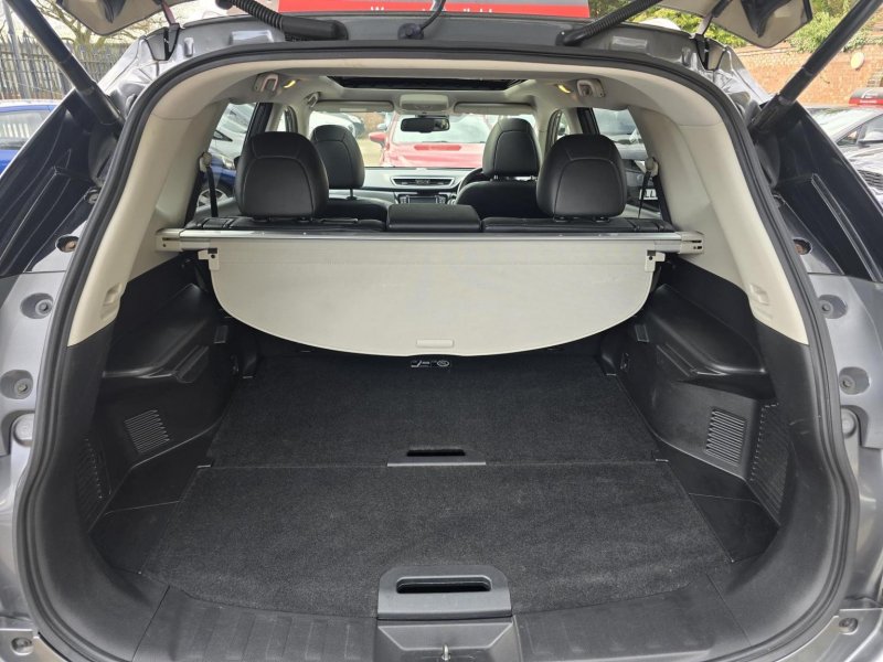 NISSAN X-TRAIL