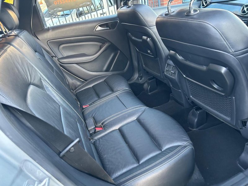 MERCEDES-BENZ B CLASS