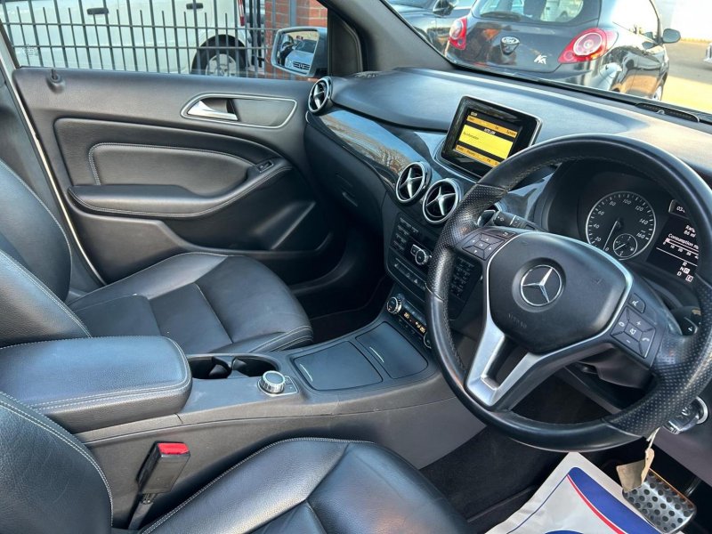 MERCEDES-BENZ B CLASS