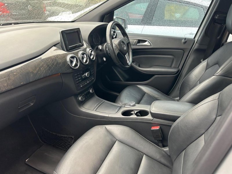 MERCEDES-BENZ B CLASS