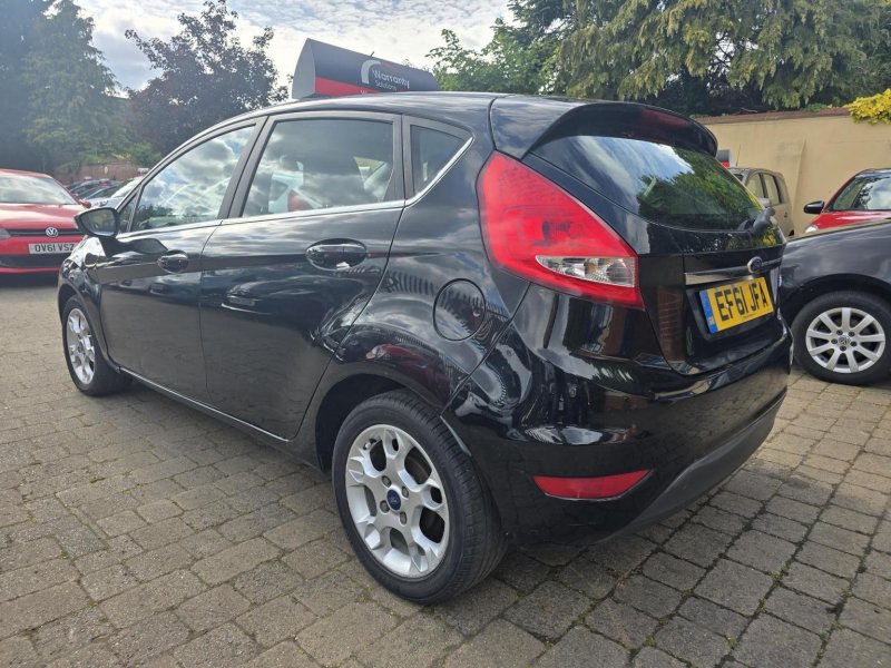FORD FIESTA