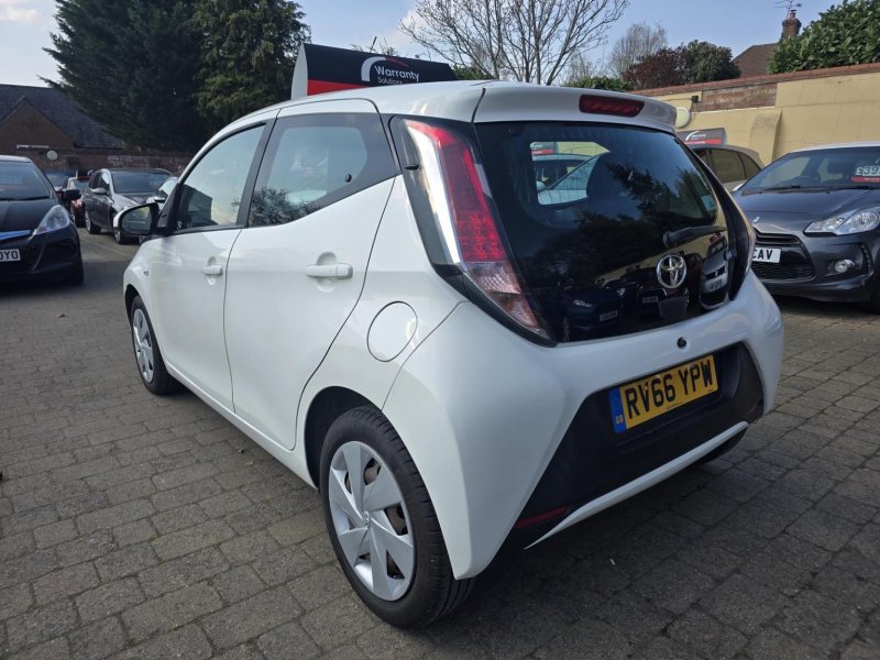 TOYOTA AYGO