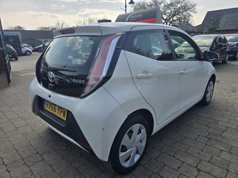 TOYOTA AYGO