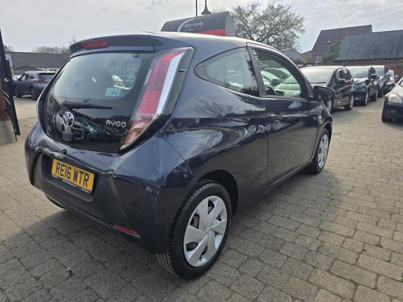 TOYOTA AYGO