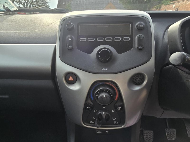 TOYOTA AYGO