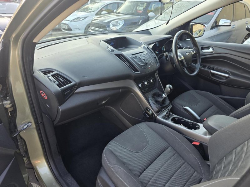 FORD KUGA