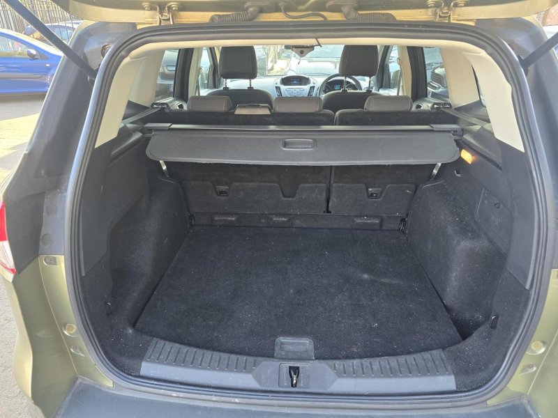 FORD KUGA