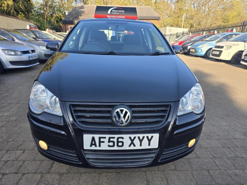 VOLKSWAGEN POLO