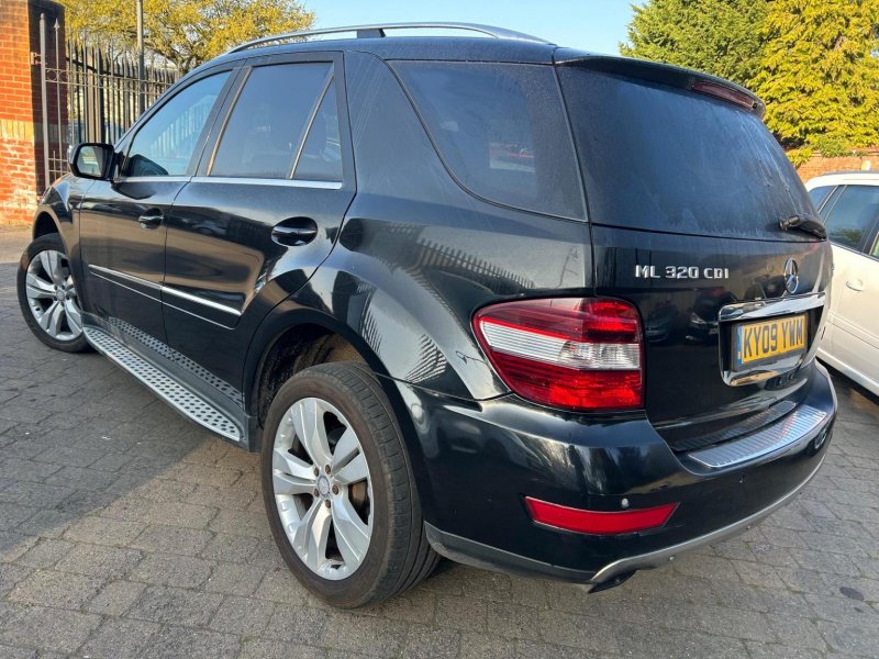 MERCEDES-BENZ M CLASS