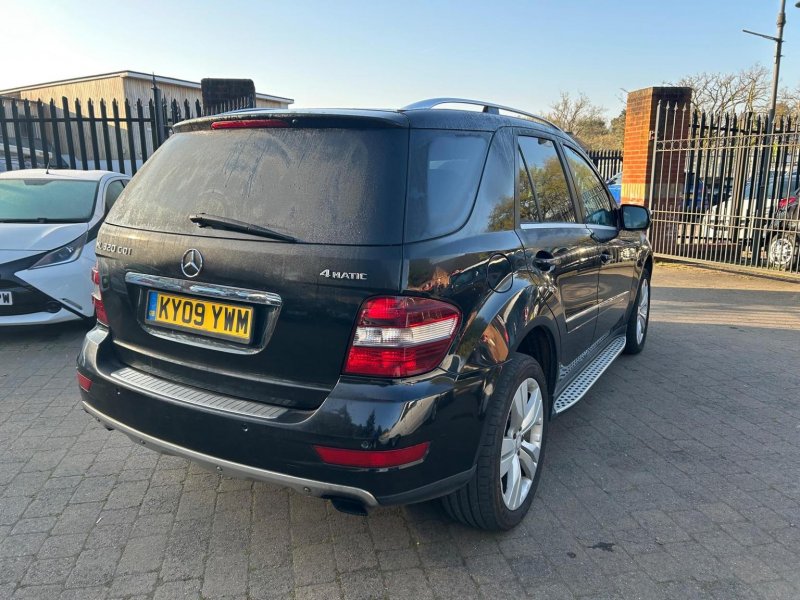MERCEDES-BENZ M CLASS