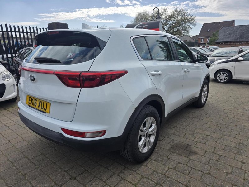 KIA SPORTAGE