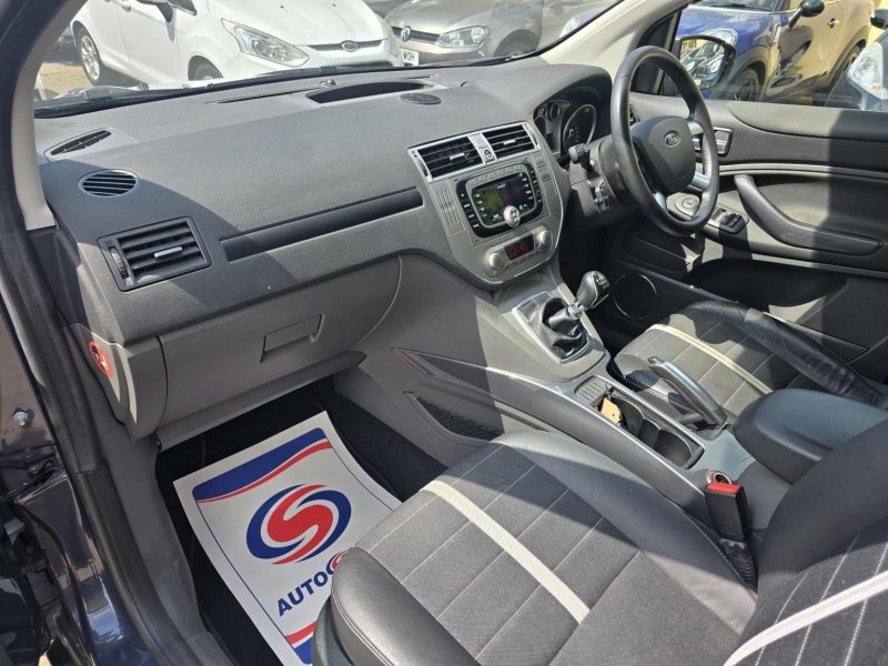 FORD KUGA