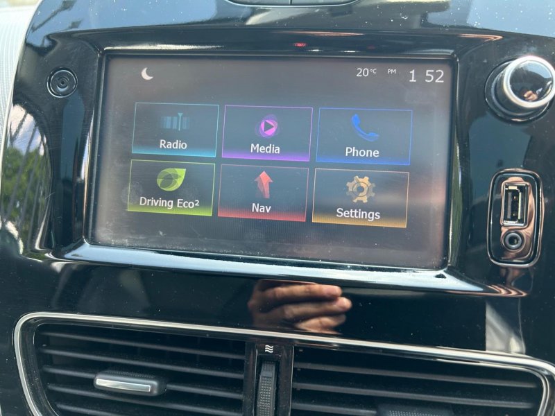 RENAULT CLIO