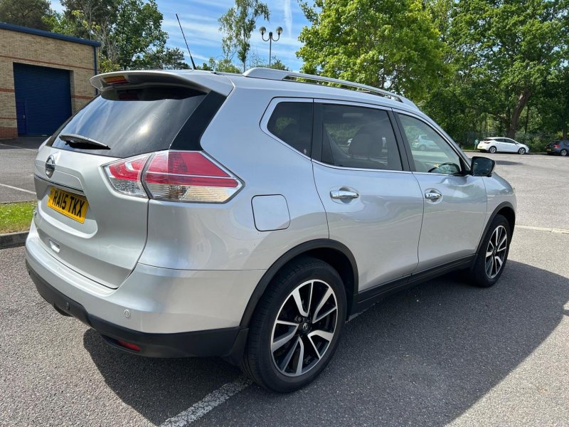 NISSAN X-TRAIL