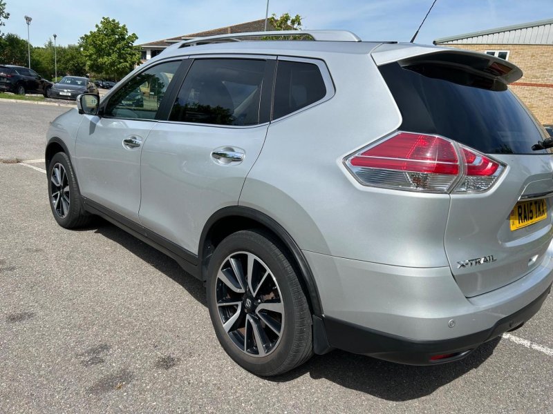 NISSAN X-TRAIL