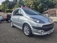 PEUGEOT 1007